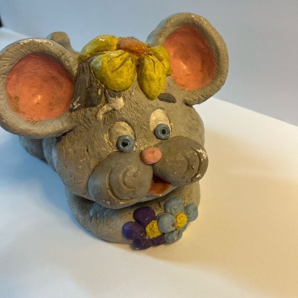 Old  Mouse - Picture 4 of 12